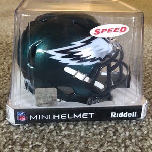 NFL Riddell Eagles football Mini Helmet
